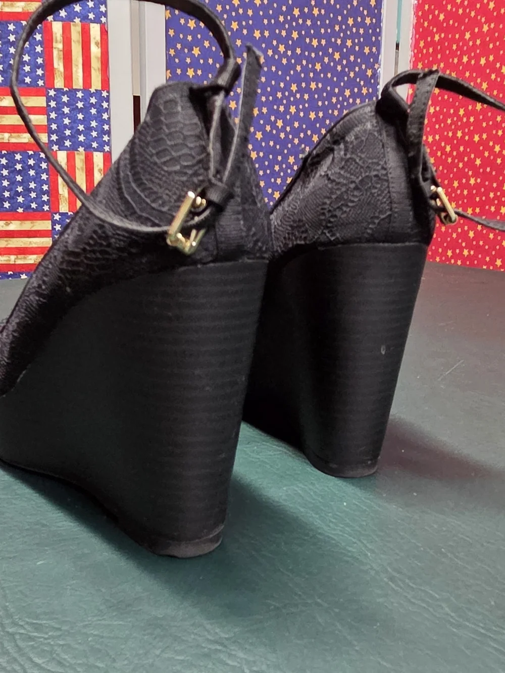 **Black Lace Wedge Pumps with Ankle Strap** - Picture 4 of 8